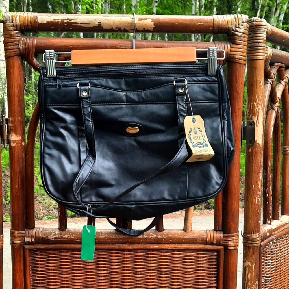 🌟3/50 🆕️ Black Mitzi Vintage Leather Handbag Purse